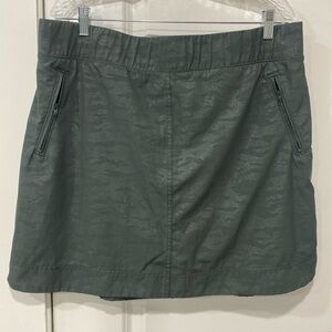 Orvis embossed pull on skort Size XXL